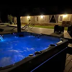 Les 2 Chaumieres Piscine & Honfleur Ablon