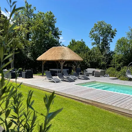 Holiday home Les 2 Chaumieres Piscine & *