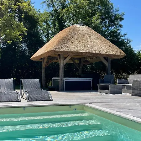 Les 2 Chaumieres Piscine & Honfleur * Ablon