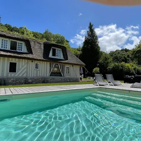 בית נופש Les 2 Chaumieres Piscine & Honfleur