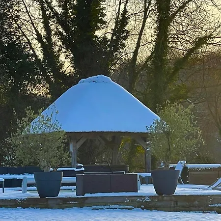 Les 2 Chaumieres Piscine & Honfleur * Ablon