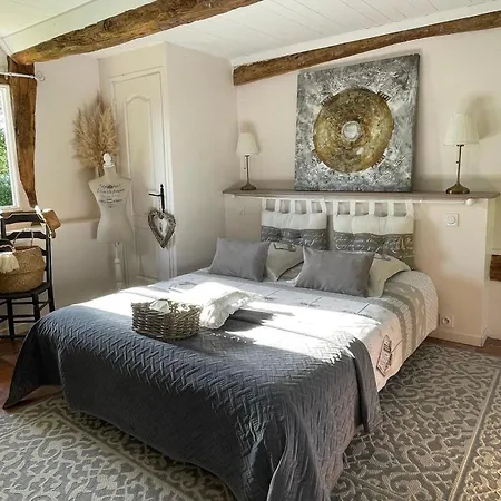 בית נופש Les 2 Chaumieres Piscine & Honfleur *