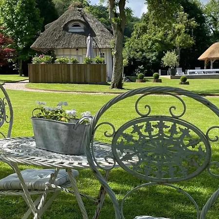 בית נופש Les 2 Chaumieres Piscine & Honfleur