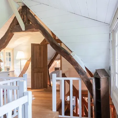 בית נופש Les 2 Chaumieres Piscine & Honfleur *