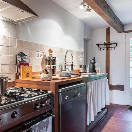 בית נופש Les 2 Chaumieres Piscine & Honfleur