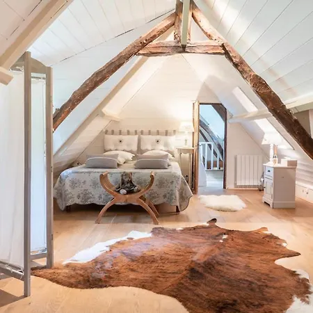 בית נופש Les 2 Chaumieres Piscine & Honfleur *