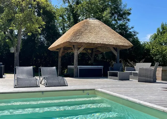 Les 2 Chaumieres Piscine & Honfleur * Ablon