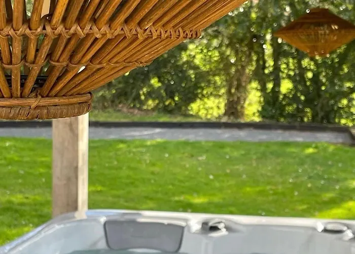 Les 2 Chaumieres Piscine & Honfleur