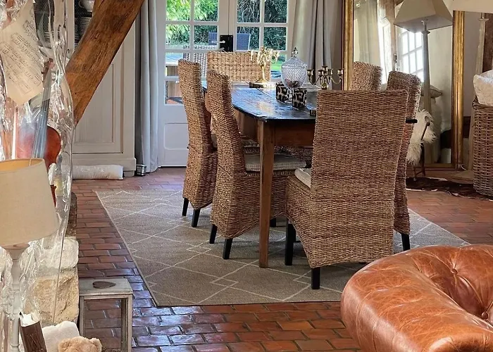 Les 2 Chaumieres Piscine & Honfleur Дом отдыха *