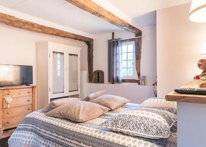 Les 2 Chaumieres Piscine & Honfleur *